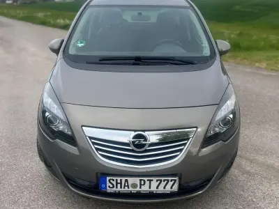 Używany Opel Meriva Edition 120 KM (88 kW) 2012 Brązowy Minivan
