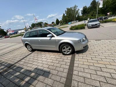 Gebraucht Audi A4 105 PS (77 kW) 2004 Grau Kleinwagen