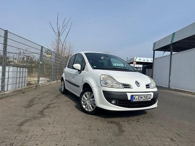 Usado Renault Modus Night&Day 107 CV (78 kW) 2012 Blanco Monovolumen