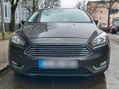Gebraucht Ford Focus Titanium 120 PS (88 kW) 2014 Grau Kombi