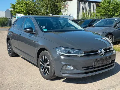 Gebraucht VW Polo 95 PS (69 kW) 2019 Grau Kleinwagen