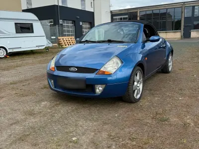 Occasion Ford Focus Cabriolet 90 ch (66 kW) 2004 Bleue Cabriolet