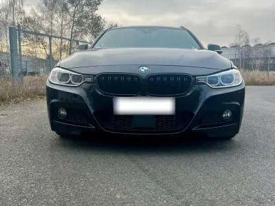 Käytetty BMW 330 M Performance 286 HP (210 kW) 2013 Musta Farmari