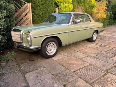 Gebraucht Mercedes W114 185 PS (136 kW) 1974 Nelkengrün Coupé