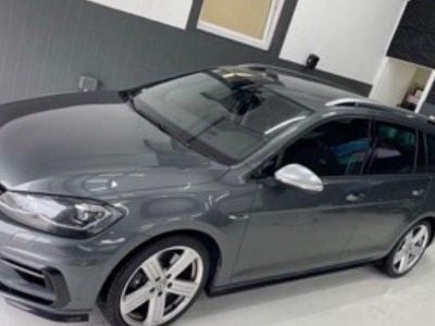 Grau Gebraucht 2018 VW Golf VII R Kombi | 25.000 € (Guter Preis)