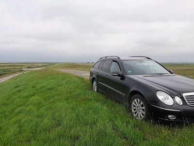 Mercedes E280