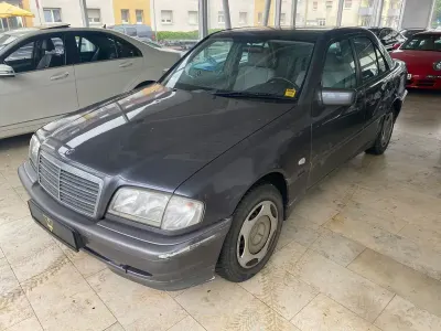 Gebraucht Mercedes C200 136 PS (100 kW) 1997 Grau Limousine