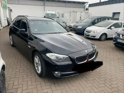 Gebraucht BMW 520 184 PS (135 kW) 2012 Schwarz Kombi