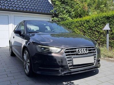 Braun Gebraucht 2014 Audi A3 S-Line Limousine | 12.100 € (Guter Preis)