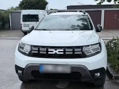 Gebraucht Dacia Duster Journey 150 PS (110 kW) 2024 Weiß SUV