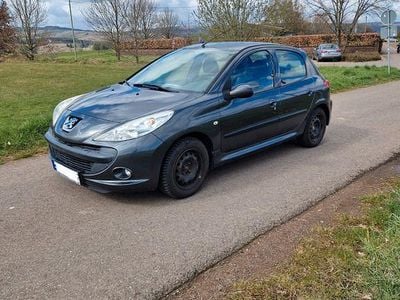 Gebraucht Peugeot 206+ 73 PS (53 kW) 2011 Grau Kleinwagen
