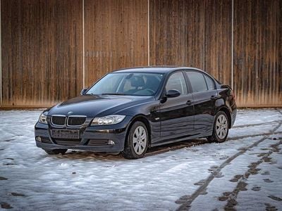 Gebraucht BMW 318 129 PS (94 kW) 2006 Schwarz Limousine