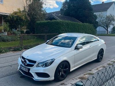 Gebraucht Mercedes E220 170 PS (125 kW) 2013 Weiß Coupé