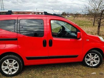 Gebraucht Fiat Qubo Trekking 77 PS (56 kW) 2012 Rot Van / Kleinbus
