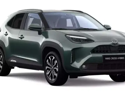 Neu Toyota Yaris Cross 131 PS (96 kW) 2026 Everest green metallic SUV
