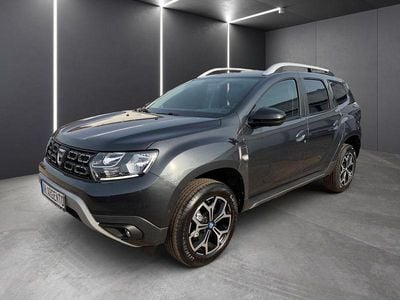 Gebraucht Dacia Duster Celebration 150 PS (110 kW) 2021 Grau SUV