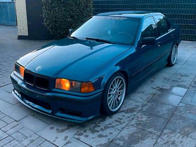 Usata BMW 325 192 CV (141 kW) 1991 Blu Berlina