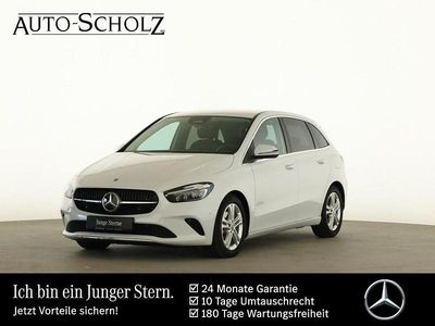 Weiß Gebraucht 2024 Mercedes B180 Progressive Van / Kleinbus | 25.756 € (Superpreis)
