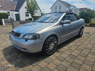 Gebraucht Opel Astra Cabriolet 147 PS (108 kW) 2002 Silber Cabrio
