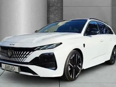 Neu Peugeot 308 Premium 145 PS (106 kW) 2026 Okenit weiß met. Limousine