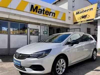 Usata Opel Astra Elegance 131 CV (96 kW) 2022 Argento Utilitaria