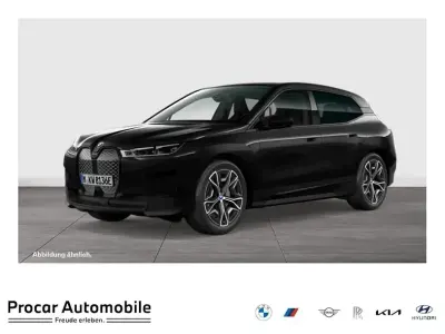 Gebraucht BMW iX 239 kW (326 PS) 2023 Saphirschwarz SUV