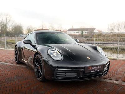 Porsche 911 Carrera