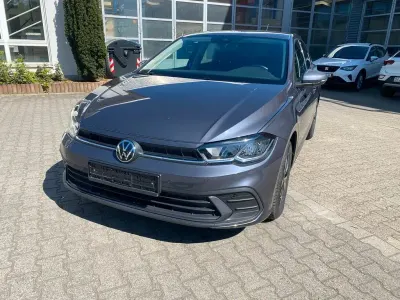 Usata VW Polo Move 110 CV (80 kW) 2024 Grigio Utilitaria