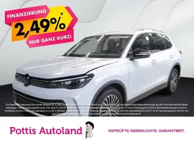 Gebraucht VW Tiguan Goal 131 PS (96 kW) 2025 Pure white SUV