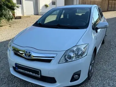 Gebraucht Toyota Auris Travel 136 PS (100 kW) 2012 Weiß Limousine