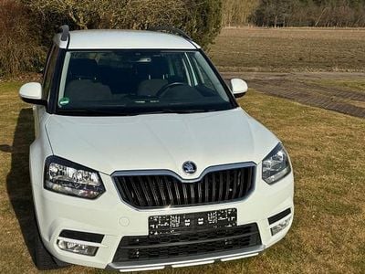Gebraucht Skoda Yeti Ambition 122 PS (89 kW) 2015 Weiß SUV