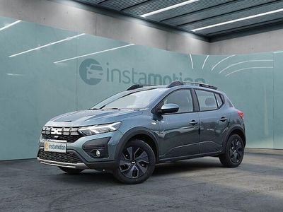 Gebraucht Dacia Sandero Expression 91 PS (66 kW) 2024 Grün Kleinwagen