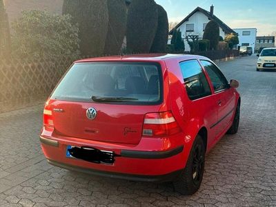 Rot Gebraucht 2002 VW Golf IV Kleinwagen | 1.200 € (Fairer Preis)