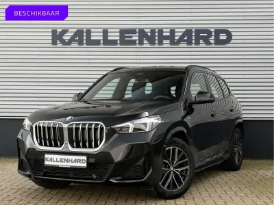 Gebraucht BMW X1 M Sport 136 PS (100 kW) 2025 Blacksapphire metallic (475) SUV