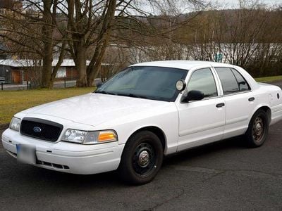 Usado Ford Crown Victoria 250 HP (183 kW) 2008 Branco Sedan