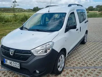 Gebraucht Dacia Dokker Acces 102 PS (75 kW) 2019 Weiß Van / Kleinbus