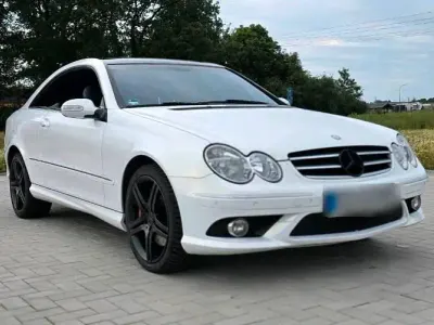 Gebraucht Mercedes CLK220 AMG 150 PS (110 kW) 2008 Weiß Coupé