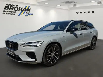 Gebraucht Volvo V60 Plus 455 PS (334 kW) 2024 Vapour grey / metallic Kombi