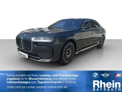 Gebraucht BMW 750e Executive 313 PS (230 kW) 2024 Grau Limousine