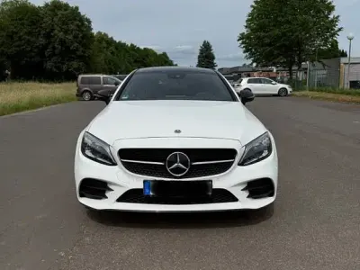 Gebraucht Mercedes C200 184 PS (135 kW) 2022 Weiß Coupé