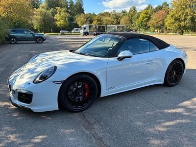 Porsche 911 Carrera GTS