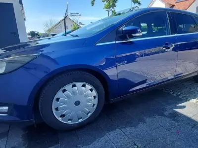 Brugt Ford Focus Titanium 105 HK (77 kW) 2016 Blå Stationcar