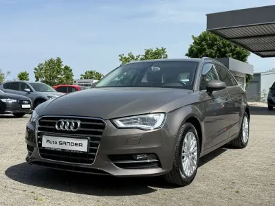 Używany Audi A3 Ambiente 110 KM (80 kW) 2015 Szary Sedan/Limuzyna