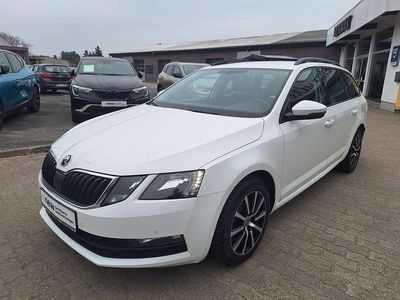 Weiß Gebraucht 2017 Skoda Octavia Ambition Kombi | 17.990 € (Etwas zu teuer)