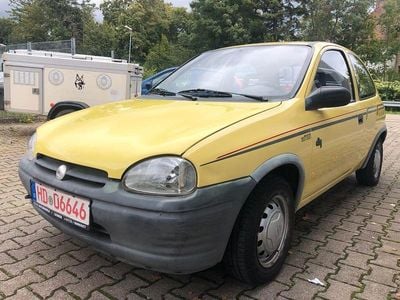 Gebraucht Opel Corsa 45 PS (33 kW) 1995 Gelb Kombi