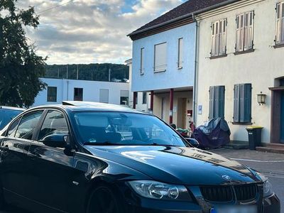 Gebraucht BMW 320 150 PS (110 kW) 2006 Schwarz Limousine