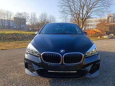 BMW 225
