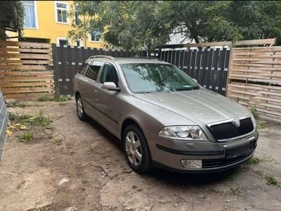 Gebraucht 2007 Skoda Octavia Elegance Kombi | 2.600 € (Fairer Preis)