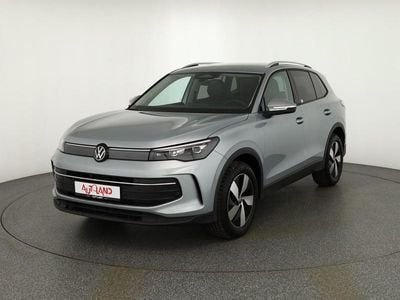 Silber Neu 2025 VW Tiguan SUV | 38.890 € (Superpreis)