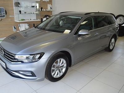 Gebraucht VW Passat Business 150 PS (110 kW) 2023 Pyritsilber metallic Kombi